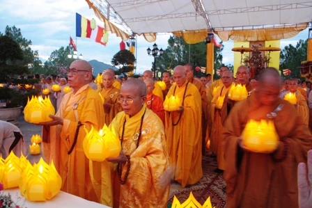 TT-Huế: Thiêng liêng Pháp hội Nhiên đăng - Lễ hội Quán Thế Âm ảnh 2