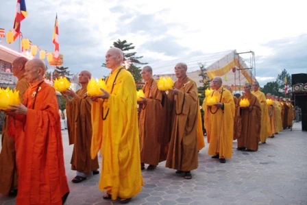 TT-Huế: Thiêng liêng Pháp hội Nhiên đăng - Lễ hội Quán Thế Âm ảnh 6