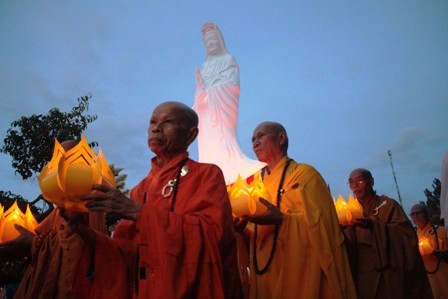 TT-Huế: Thiêng liêng Pháp hội Nhiên đăng - Lễ hội Quán Thế Âm ảnh 7