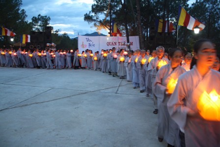 TT-Huế: Thiêng liêng Pháp hội Nhiên đăng - Lễ hội Quán Thế Âm ảnh 20