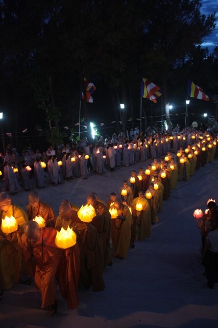 TT-Huế: Thiêng liêng Pháp hội Nhiên đăng - Lễ hội Quán Thế Âm ảnh 11
