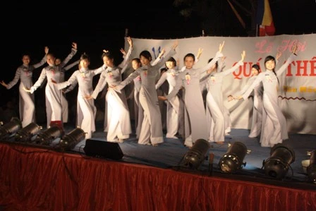 TT-Huế: Thiêng liêng Pháp hội Nhiên đăng - Lễ hội Quán Thế Âm ảnh 30