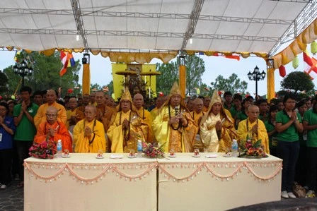 Thừa Thiên- Huế: Khai mạc lễ hội  Quán Thế Âm 19-6 ảnh 5