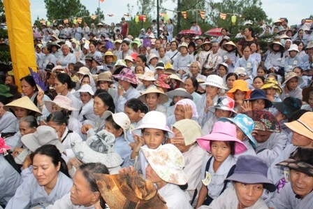 Thừa Thiên- Huế: Khai mạc lễ hội  Quán Thế Âm 19-6 ảnh 18