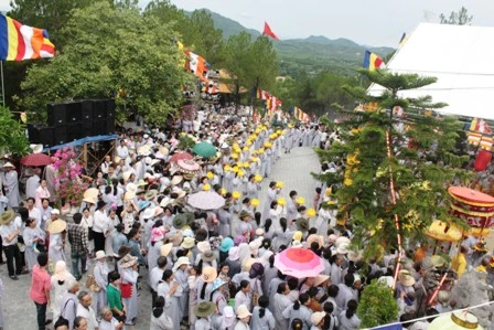 Thừa Thiên- Huế: Khai mạc lễ hội  Quán Thế Âm 19-6 ảnh 17