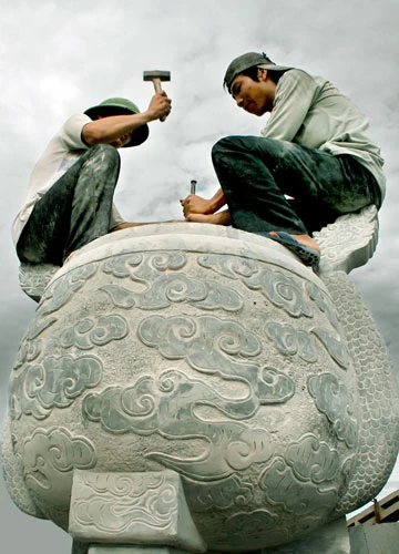 Ngôi làng 'biến' những khối đá thành tượng Phật ảnh 9