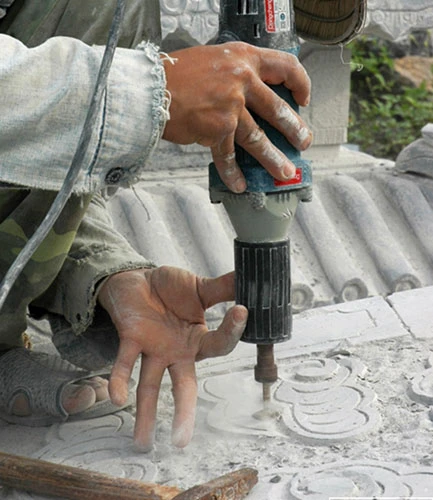 Ngôi làng 'biến' những khối đá thành tượng Phật ảnh 4
