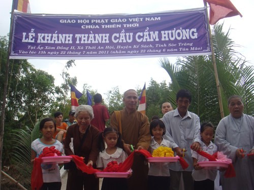 Sóc Trăng: Chùa Thiên Thới khánh thành 4 cây cầu nông thôn ảnh 3 Sóc Trăng: Chùa Thiên Thới khánh thành 4 cây cầu nông thôn ảnh 3