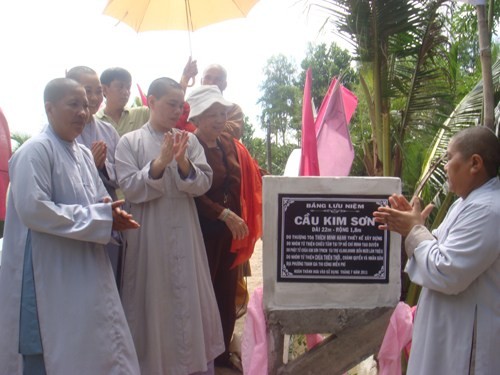 Sóc Trăng: Chùa Thiên Thới khánh thành 4 cây cầu nông thôn ảnh 4 Sóc Trăng: Chùa Thiên Thới khánh thành 4 cây cầu nông thôn ảnh 4
