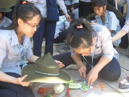 13. Thi trang trí tỉa rau củ quả.JPG