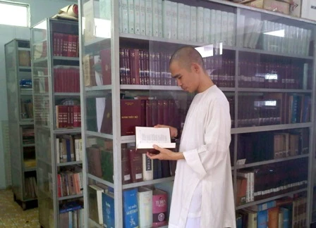 van hoa- bai  cai tien thu vien-ho phuoc vinh1.jpg