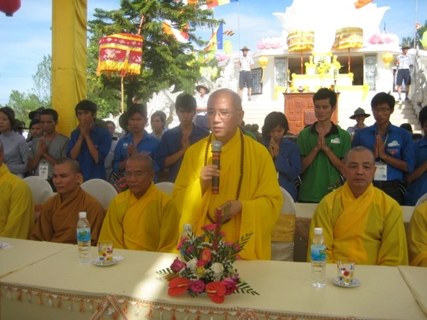Thừa Thiên-Huế: Ban Hướng dẫn GĐPT Thừa Thiên- Huế tổ chức trại Hạnh ngành nữ năm 2011 ảnh 8
