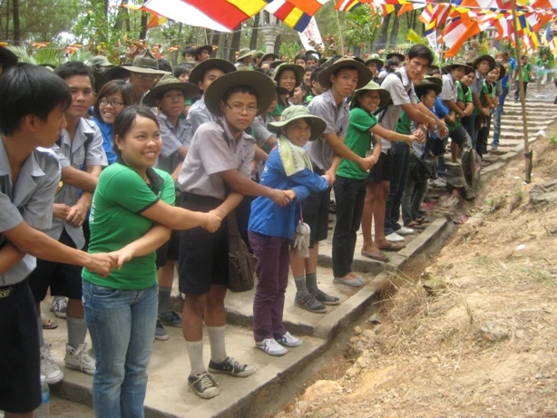 Thừa Thiên-Huế: Ban Hướng dẫn GĐPT Thừa Thiên- Huế tổ chức trại Hạnh ngành nữ năm 2011 ảnh 12