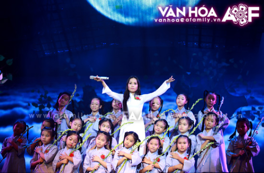 Khán giả bất ngờ về độ hoành tráng của “Vu Lan Đồng Vọng” ảnh 9 Khán giả bất ngờ về độ hoành tráng của “Vu Lan Đồng Vọng”