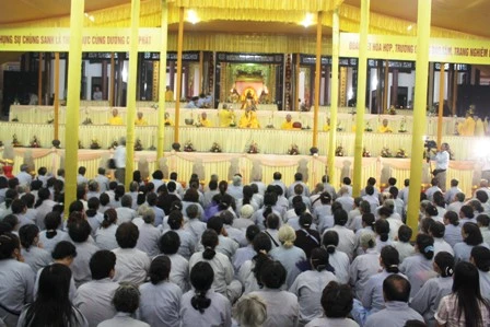 Thừa Thiên-Huế: Thuyết pháp độ linh và Vũ hội Lục cúng Hoa đăng ảnh 7
