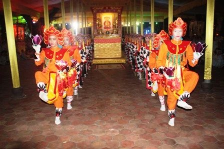 Thừa Thiên-Huế: Thuyết pháp độ linh và Vũ hội Lục cúng Hoa đăng ảnh 13