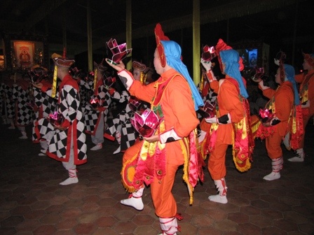 Thừa Thiên-Huế: Thuyết pháp độ linh và Vũ hội Lục cúng Hoa đăng ảnh 8