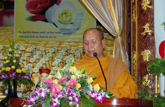 Kiên Giang: Khai mạc Lễ hội Vu lan - Tri ân & Báo hiếu - 2011 ảnh 3