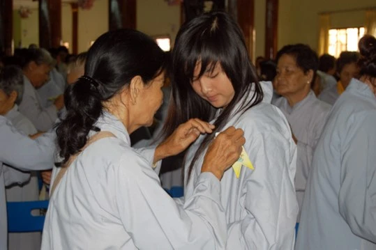 Kiên Giang: Khai mạc Lễ hội Vu lan - Tri ân & Báo hiếu - 2011 ảnh 28