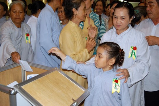 Kiên Giang: Khai mạc Lễ hội Vu lan - Tri ân & Báo hiếu - 2011 ảnh 41