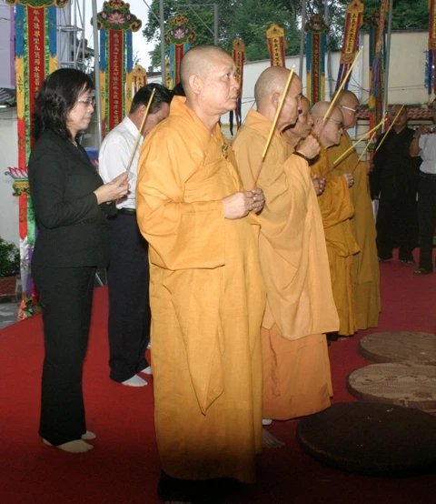 TP.HCM: Ban Đại diện PG Q.Bình Tân tổ chức Đại lễ cầu siêu ảnh 1 IMG_0288.JPG
