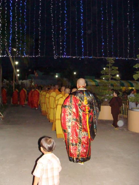 Tiền Giang: Lễ Phóng  đăng và chẩn tế tại tổ đình Vĩnh Tràng ảnh 7