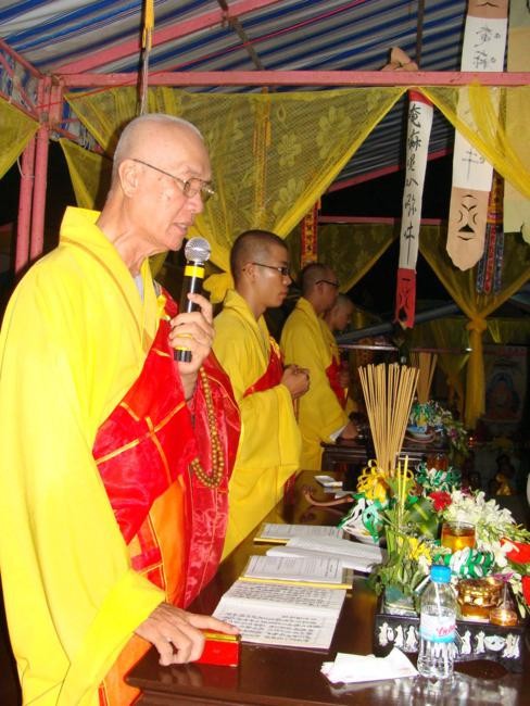 Tiền Giang: Lễ Phóng  đăng và chẩn tế tại tổ đình Vĩnh Tràng ảnh 18