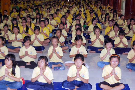 Kiên Giang: 1.000 bạn trẻ tham dự khóa tu Báo hiếu nhân mùa Vu lan ảnh 1 tbh-04.jpg