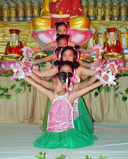 Kiên Giang: 1.000 bạn trẻ tham dự khóa tu Báo hiếu nhân mùa Vu lan ảnh 4 tbh-30.jpg