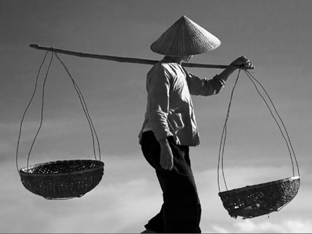 Một bông hồng đỏ như thế nào mới xứng đáng cho mẹ? ảnh 2 me.jpg