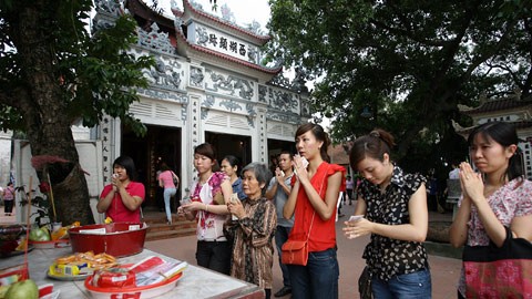 Tại Phủ Tây Hồ Tại Phủ Tây Hồ