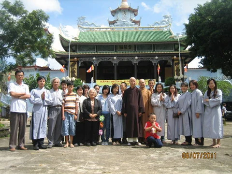 Chùa Phước Huệ, thành phố Bảo Lộc, tỉnh Lâm đồng tổ chức Đại trai đàn cầu siêu giải oan bạt độ cho các vong linh thai nhi chẩn tế âm linh cô hồn nguyện cầu quốc thái dân an.