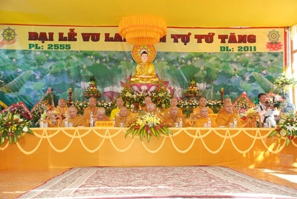 Bình Thuận: Hơn 8.000 Phật tử tham dự Đại lễ Vu lan - Tự tứ Tăng do Giáo đoàn III Khất sĩ tổ chức ảnh 1 DSC_0301.JPG