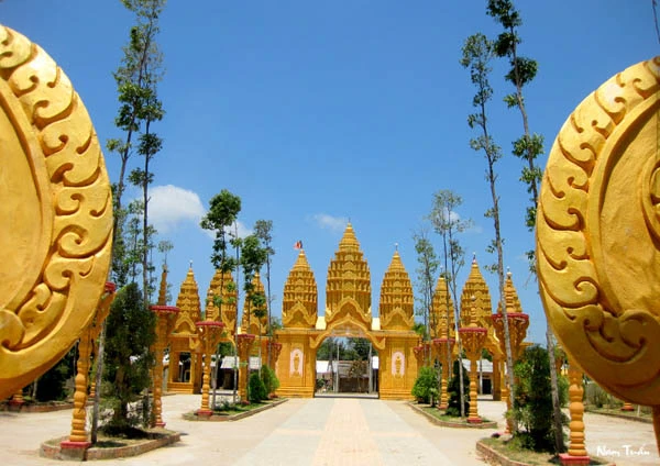 Cùng tới thăm ngôi chùa Phật giáo lớn nhất Việt Nam ảnh 10