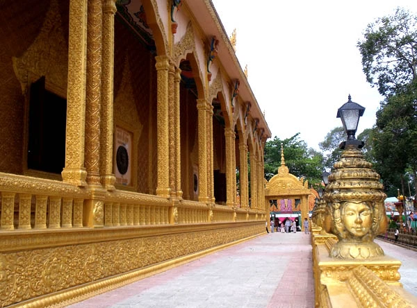 Cùng tới thăm ngôi chùa Phật giáo lớn nhất Việt Nam ảnh 11