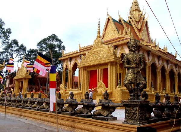 Cùng tới thăm ngôi chùa Phật giáo lớn nhất Việt Nam ảnh 4