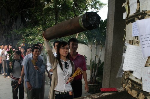 Lên chùa chiêm bái ngày lễ Vu lan ảnh 3 Lên chùa chiêm bái ngày lễ Vu lan ảnh 3