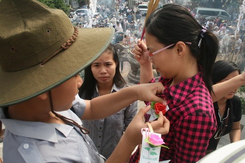 Lên chùa chiêm bái ngày lễ Vu lan ảnh 4 Lên chùa chiêm bái ngày lễ Vu lan ảnh 4