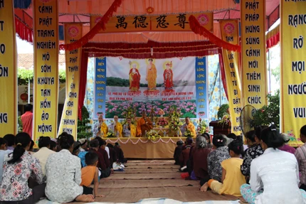 Chùm ảnh: Mùa báo hiếu báo ân Vu Lan
