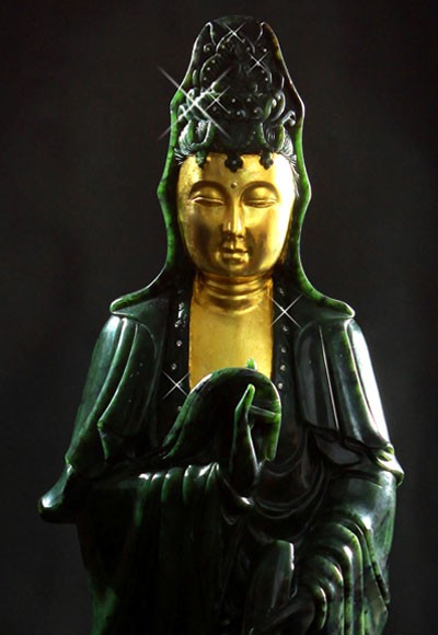 Chen lấn xem 4 tượng Phật ngọc lớn nhất Việt Nam ảnh 4