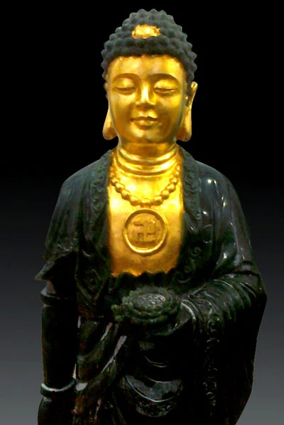 Chen lấn xem 4 tượng Phật ngọc lớn nhất Việt Nam ảnh 6