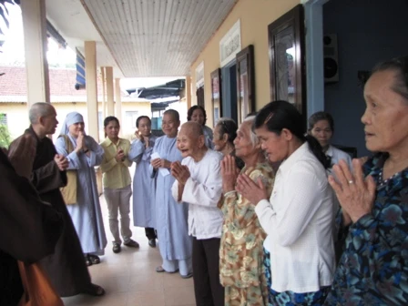 Thừa Thiên Huế: Tặng quà các Trung tâm Dưỡng lão Tịnh Đức và Diệu Viên ảnh 13