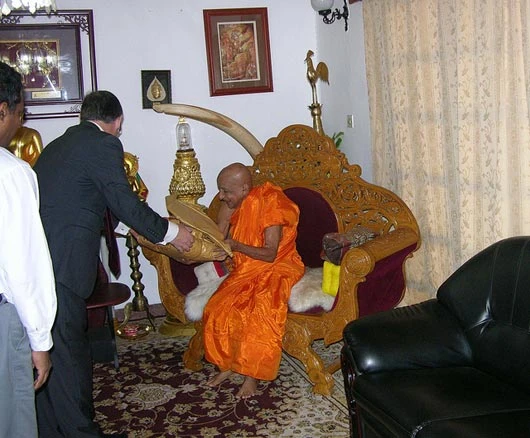 Thăm HT. Udugama Sri Buddharakkhita Maha Nayaka Thero.jpg