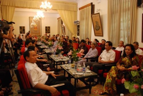 Hà Nội: Ban Dân vận tỉnh cùng đoàn Phật giáo tiêu biểu tỉnh Thái Nguyên thăm Trụ sở T.Ư GHPGVN ảnh 4