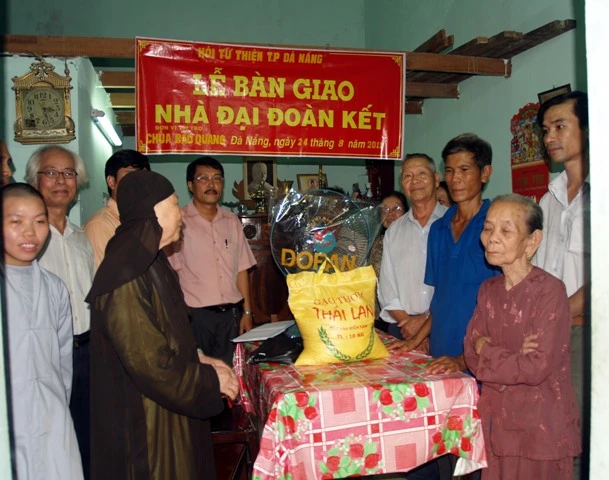 ANH 1NSDieu Canh.JPG