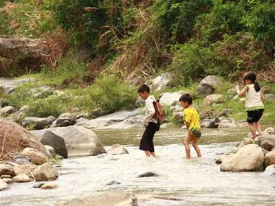 Tháng chín, nguyện cầu… ảnh 1 chang-duong-den-truong-anh-minh-hoa.jpg