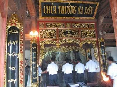 Tiếng chuông chùa giữa biển Ðông ảnh 1