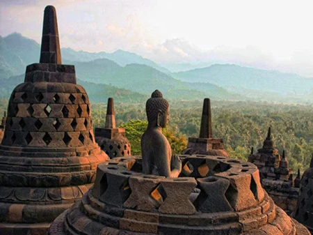 Đền Phật Borobudur: Kỳ quan giữa đất nước Hồi giáo ảnh 1