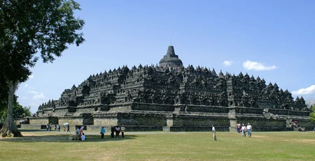 Đền Phật Borobudur: Kỳ quan giữa đất nước Hồi giáo ảnh 2