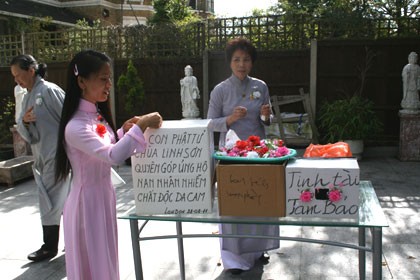 Đại lễ Vu Lan tại chùa Linh Sơn Vương quốc Anh ảnh 3 (92)a1.jpg
